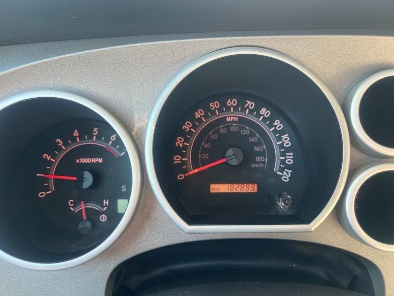 Toyota Tundra 2WD CrewMax 145.7" 5.7L SR5 (Natl) 2010