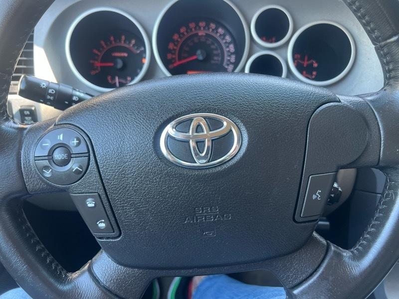 Toyota Tundra 2WD CrewMax 145.7" 5.7L SR5 (Natl) 2010