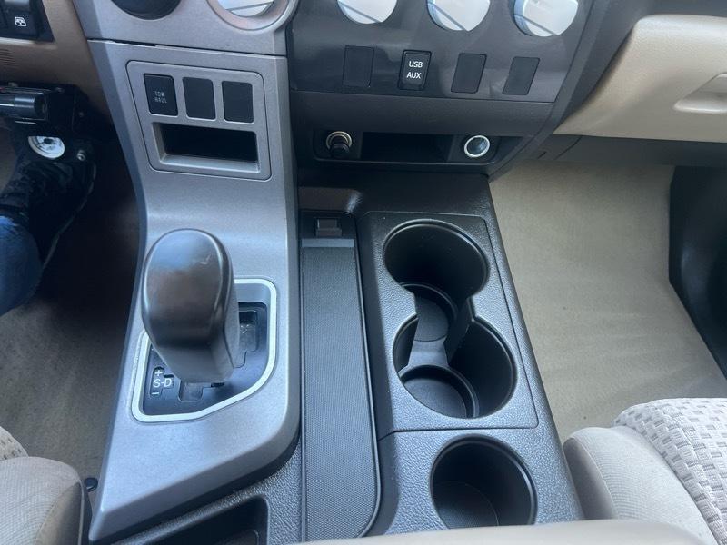 Toyota Tundra 2WD CrewMax 145.7" 5.7L SR5 (Natl) 2010