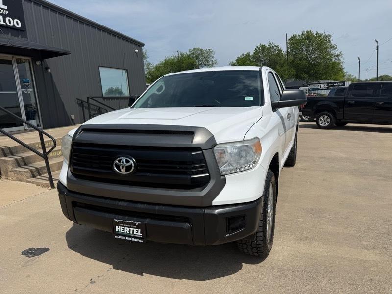 Toyota Tundra SR5 4.6L V8 Double Cab 2WD 2016
