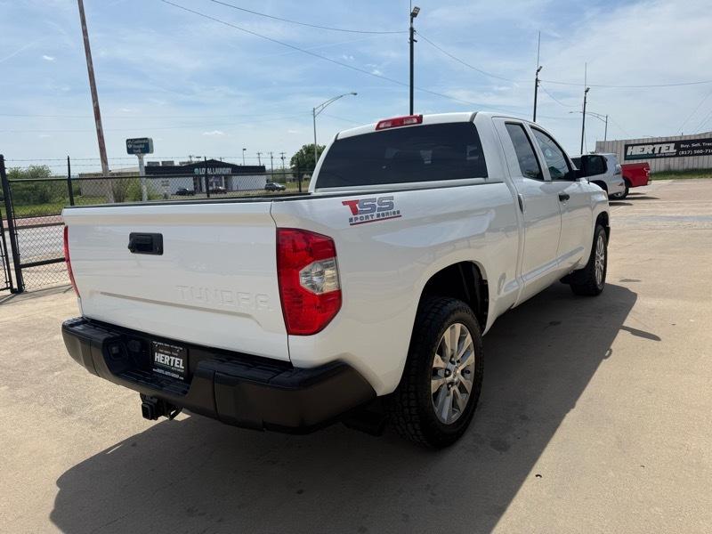 Toyota Tundra SR5 4.6L V8 Double Cab 2WD 2016