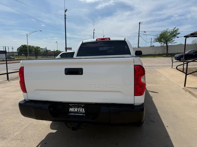 Toyota Tundra SR5 4.6L V8 Double Cab 2WD 2016