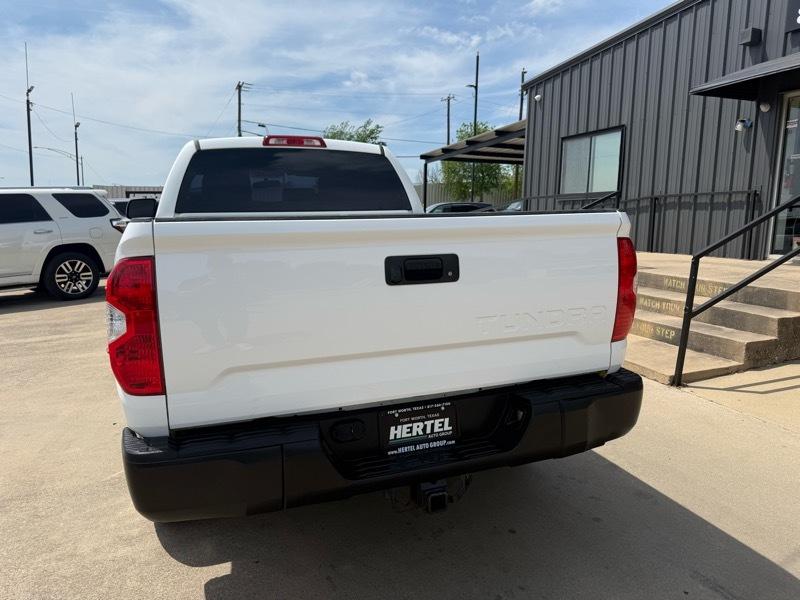 Toyota Tundra SR5 4.6L V8 Double Cab 2WD 2016