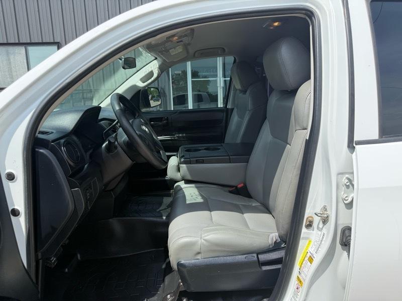 Toyota Tundra SR5 4.6L V8 Double Cab 2WD 2016