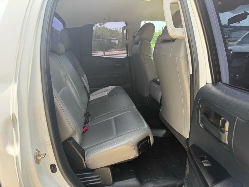 Toyota Tundra SR5 4.6L V8 Double Cab 2WD 2016