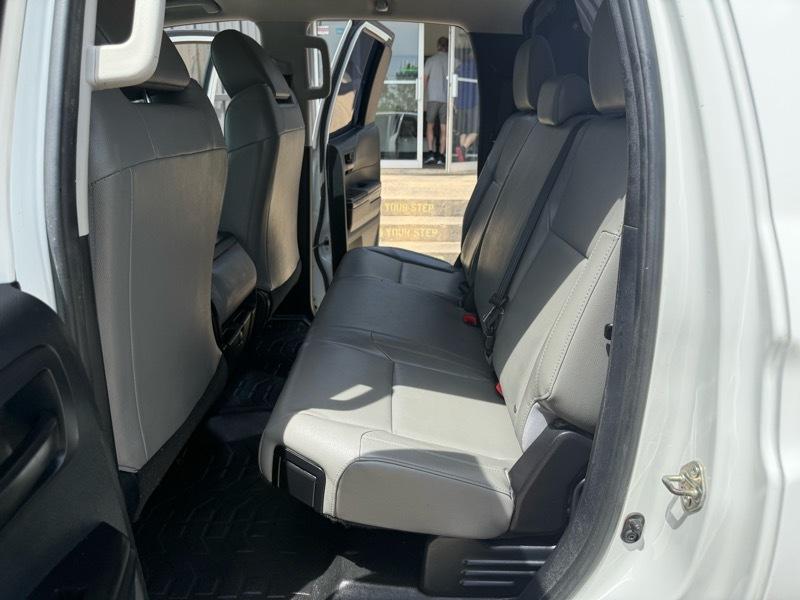 Toyota Tundra SR5 4.6L V8 Double Cab 2WD 2016