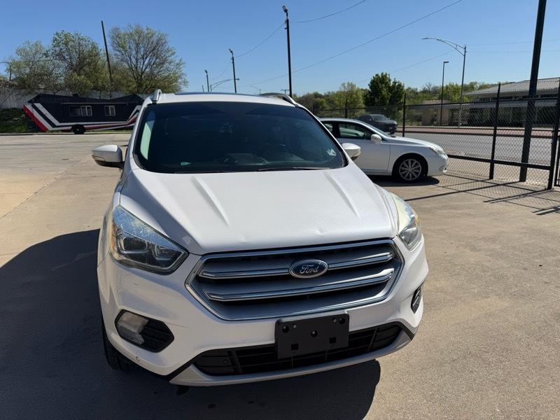 Ford Escape Titanium 4WD 2018