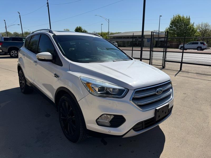 Ford Escape Titanium 4WD 2018