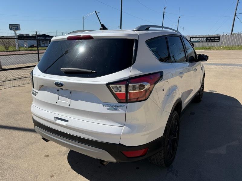Ford Escape Titanium 4WD 2018
