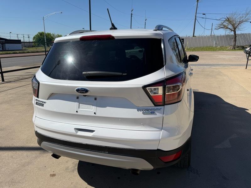 Ford Escape Titanium 4WD 2018