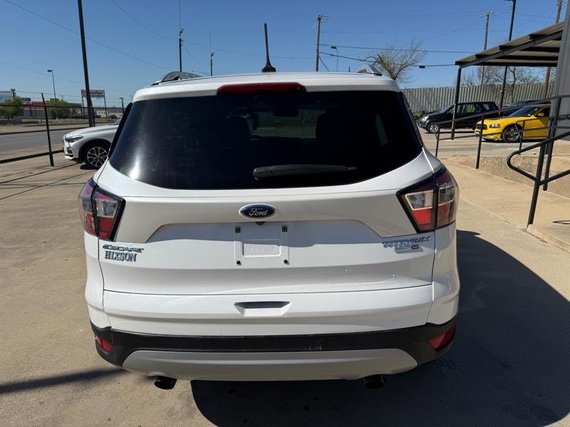 Ford Escape Titanium 4WD 2018