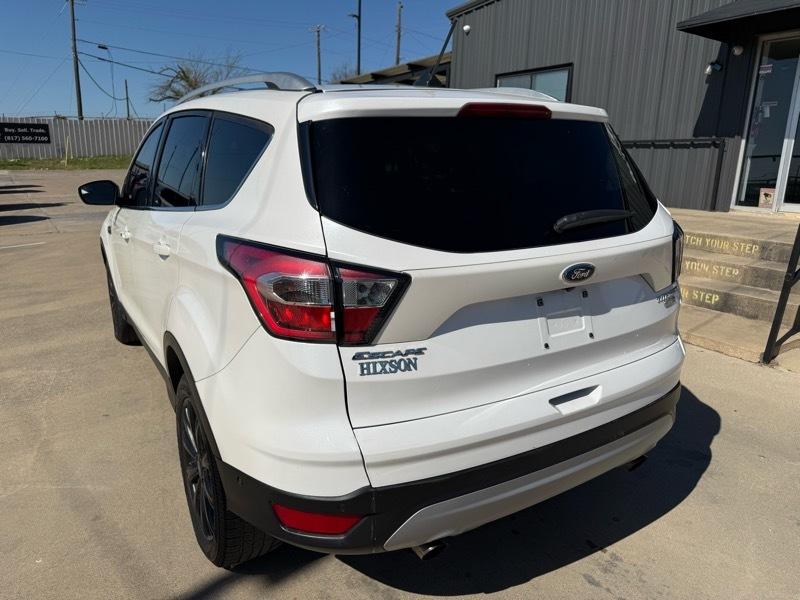 Ford Escape Titanium 4WD 2018