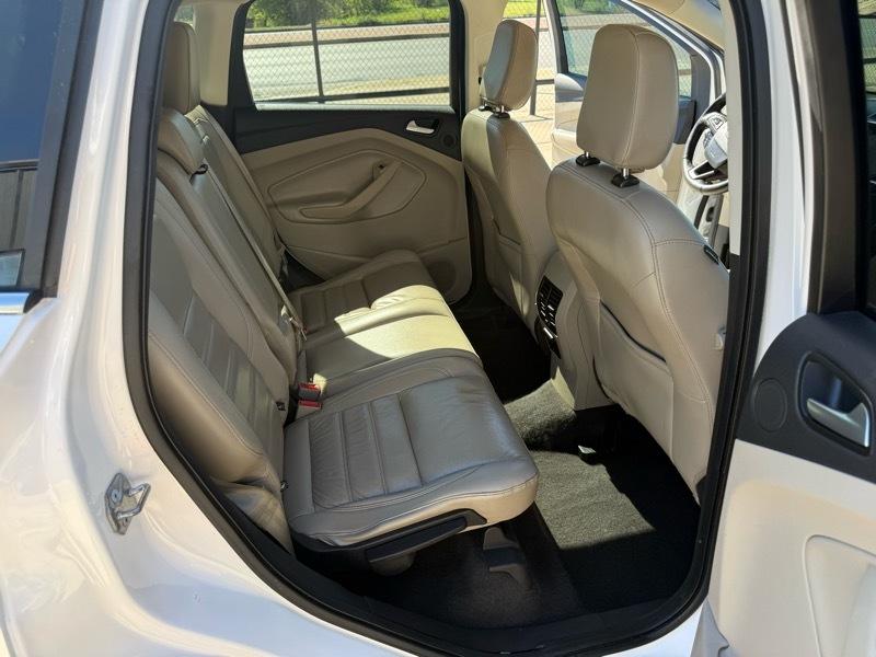 Ford Escape Titanium 4WD 2018