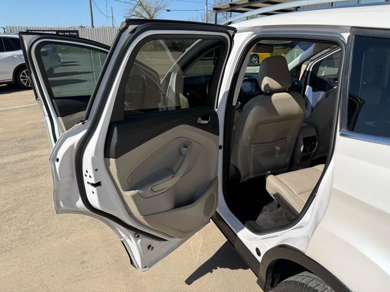 Ford Escape Titanium 4WD 2018