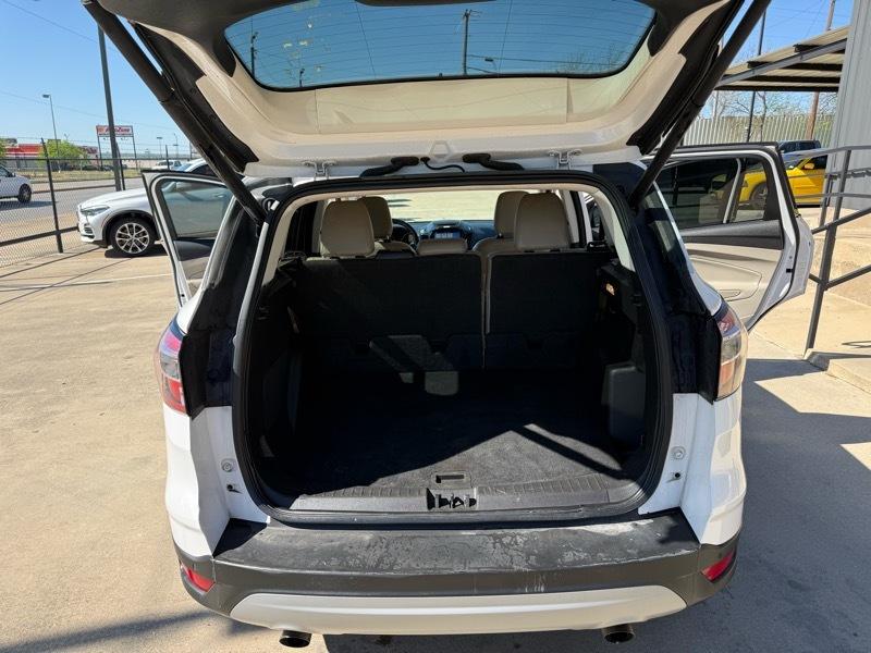 Ford Escape Titanium 4WD 2018