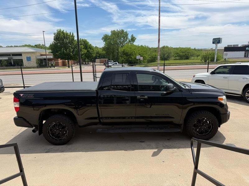 Toyota Tundra SR5 4.6L V8 Double Cab 2WD 2016