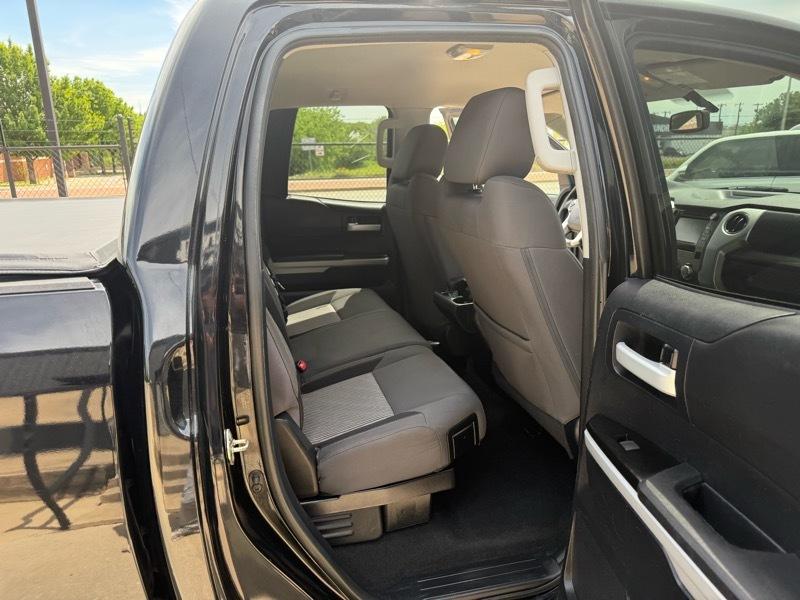 Toyota Tundra SR5 4.6L V8 Double Cab 2WD 2016