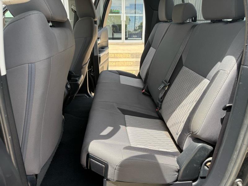 Toyota Tundra SR5 4.6L V8 Double Cab 2WD 2016