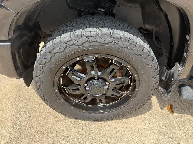 Toyota Tundra SR5 4.6L V8 Double Cab 2WD 2016