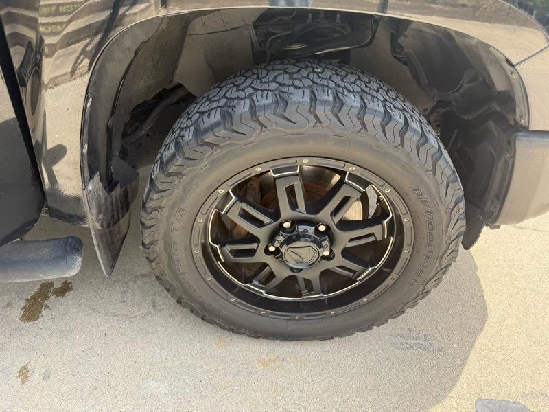 Toyota Tundra SR5 4.6L V8 Double Cab 2WD 2016