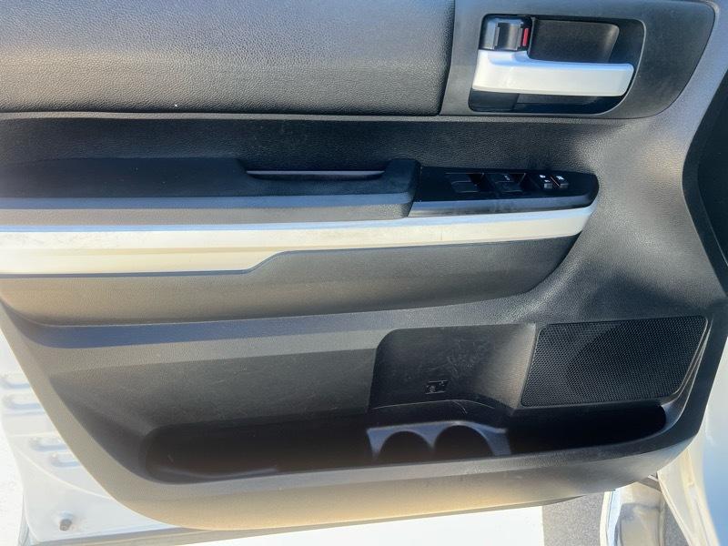 Toyota Tundra SR5 4.6L V8 CrewMax 2WD 2014