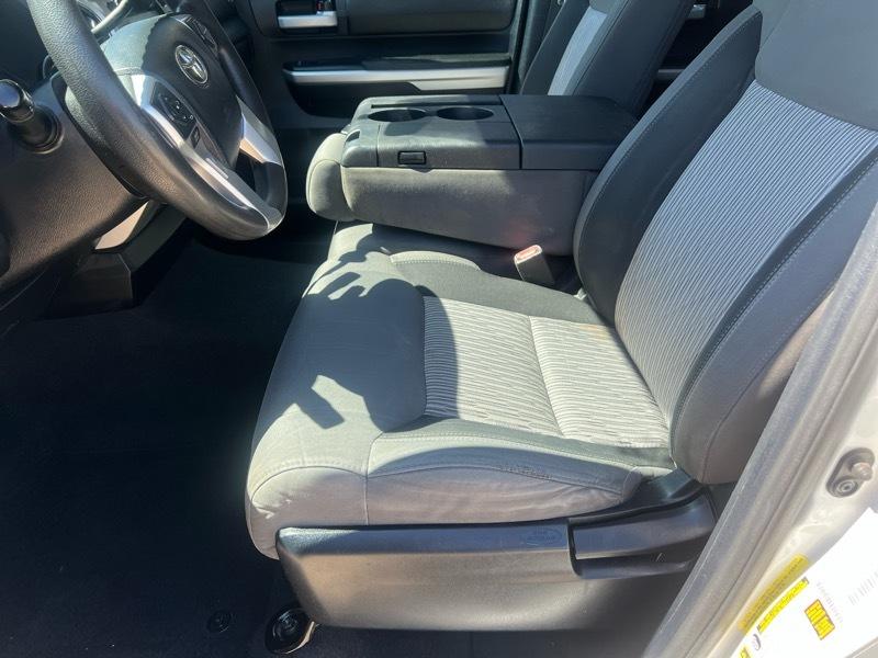 Toyota Tundra SR5 4.6L V8 CrewMax 2WD 2014