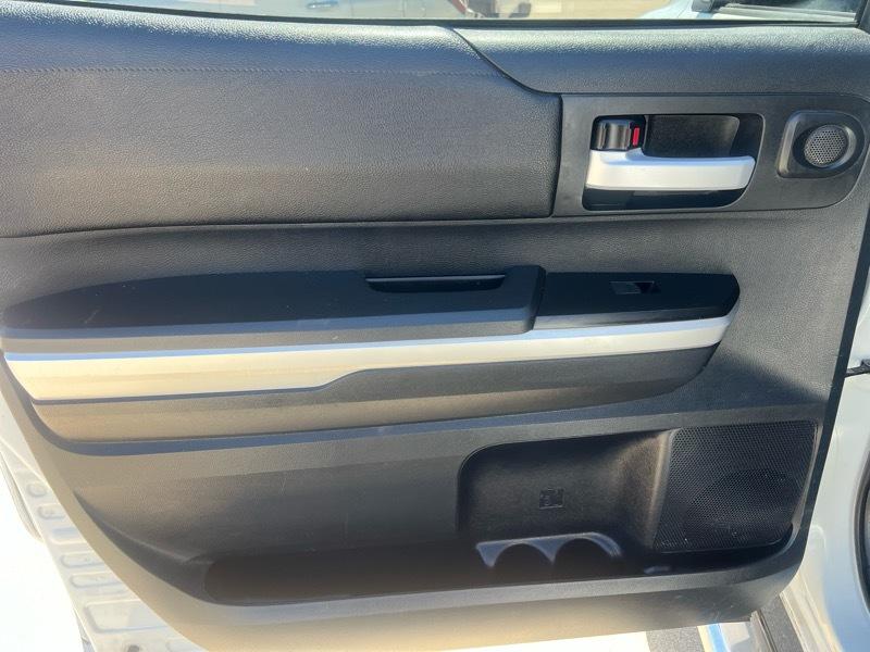 Toyota Tundra SR5 4.6L V8 CrewMax 2WD 2014