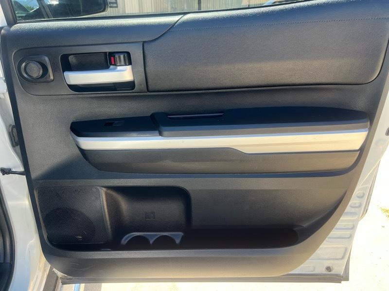 Toyota Tundra SR5 4.6L V8 CrewMax 2WD 2014