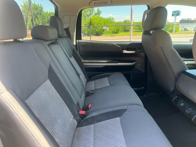 Toyota Tundra SR5 4.6L V8 CrewMax 2WD 2014