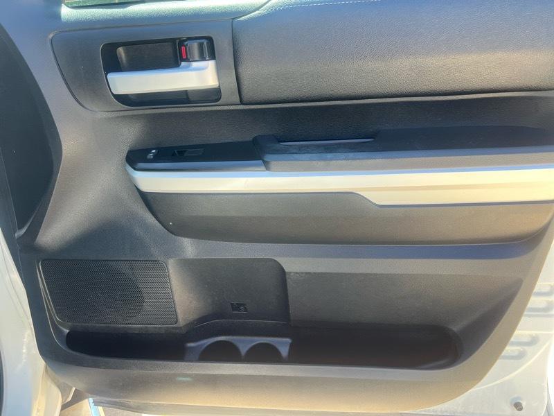 Toyota Tundra SR5 4.6L V8 CrewMax 2WD 2014