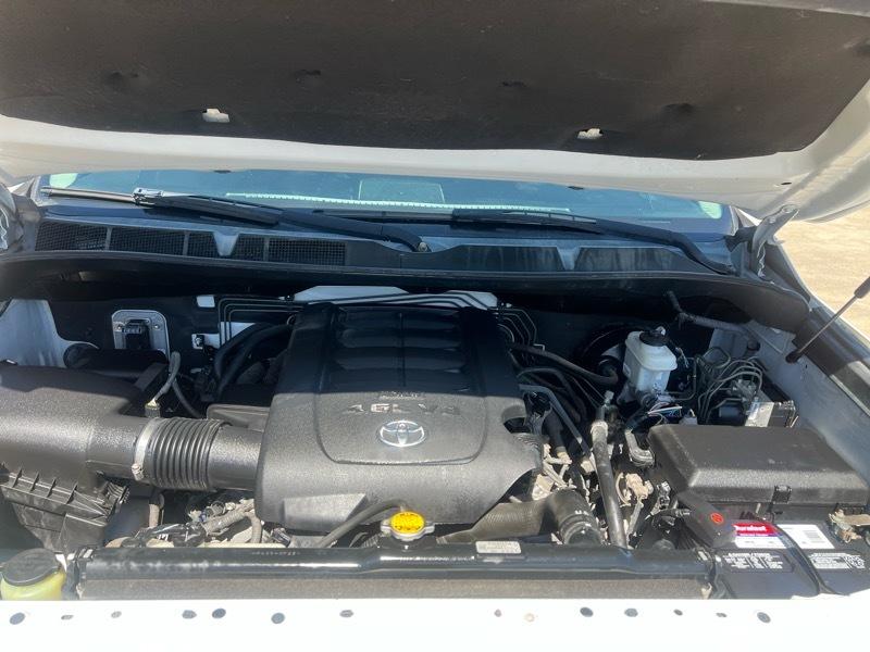 Toyota Tundra SR5 4.6L V8 CrewMax 2WD 2014