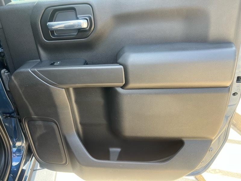 Chevrolet Silverado 1500 1LT Crew Cab 2WD 2021