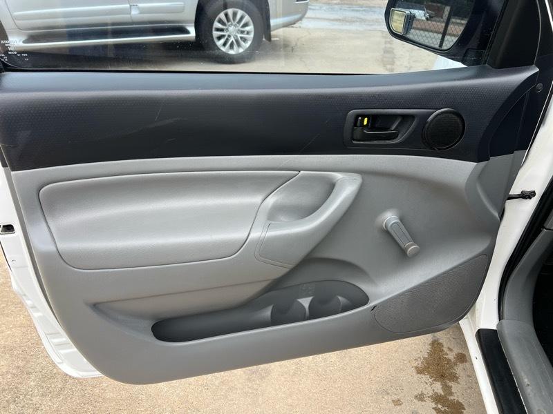Toyota Tacoma Regular Cab 2WD 2013