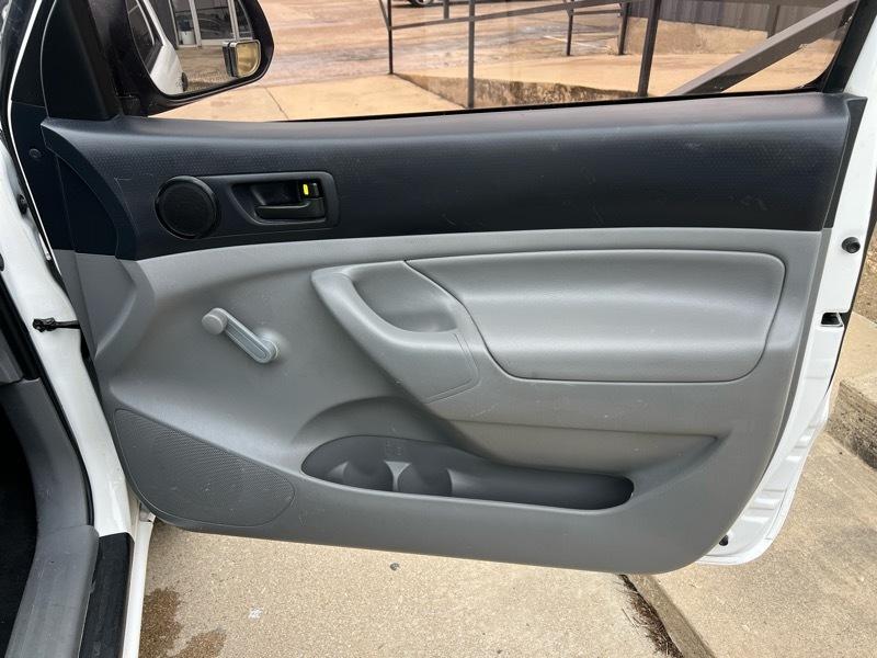 Toyota Tacoma Regular Cab 2WD 2013