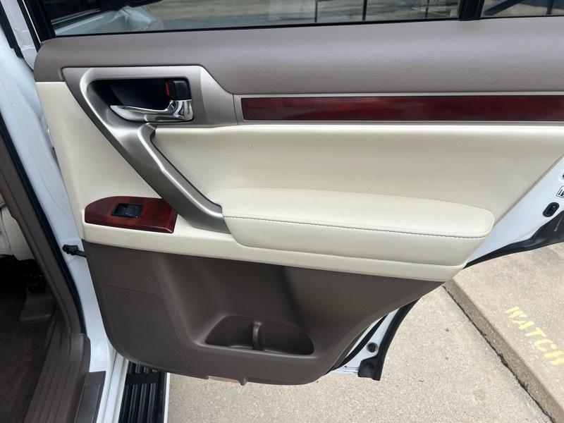 Lexus GX 460 Sport Utility 2013