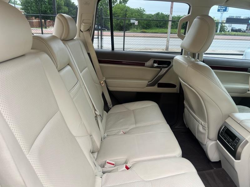 Lexus GX 460 Sport Utility 2013