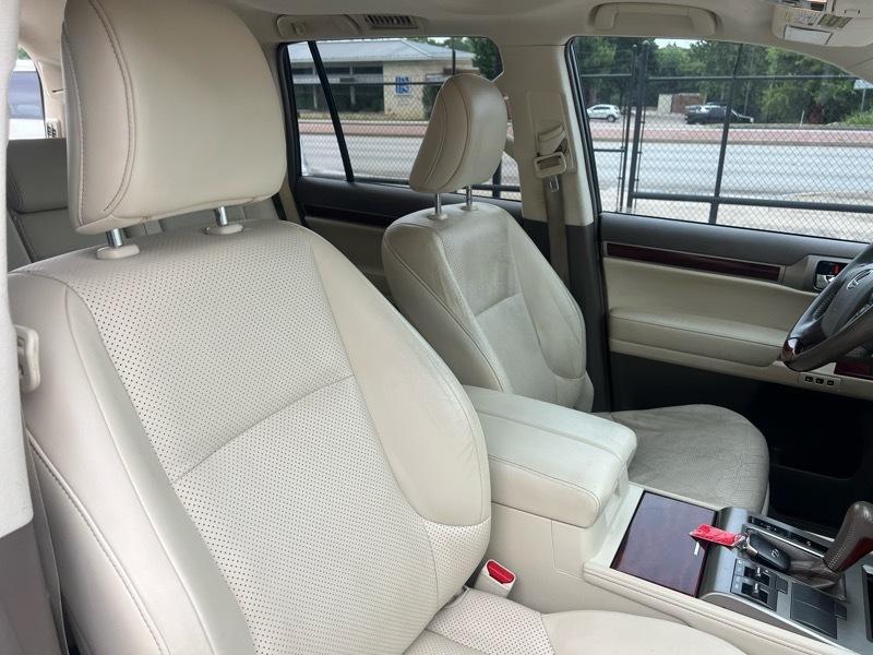 Lexus GX 460 Sport Utility 2013