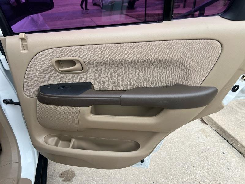 Honda CR-V LX 2WD AT 2005