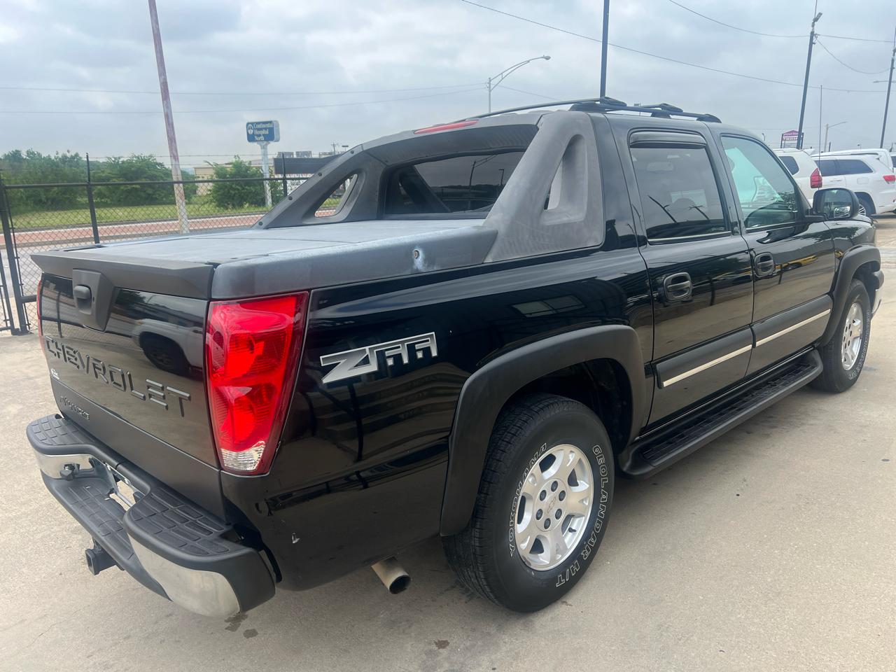 Chevrolet Avalanche 1500 2WD 2004