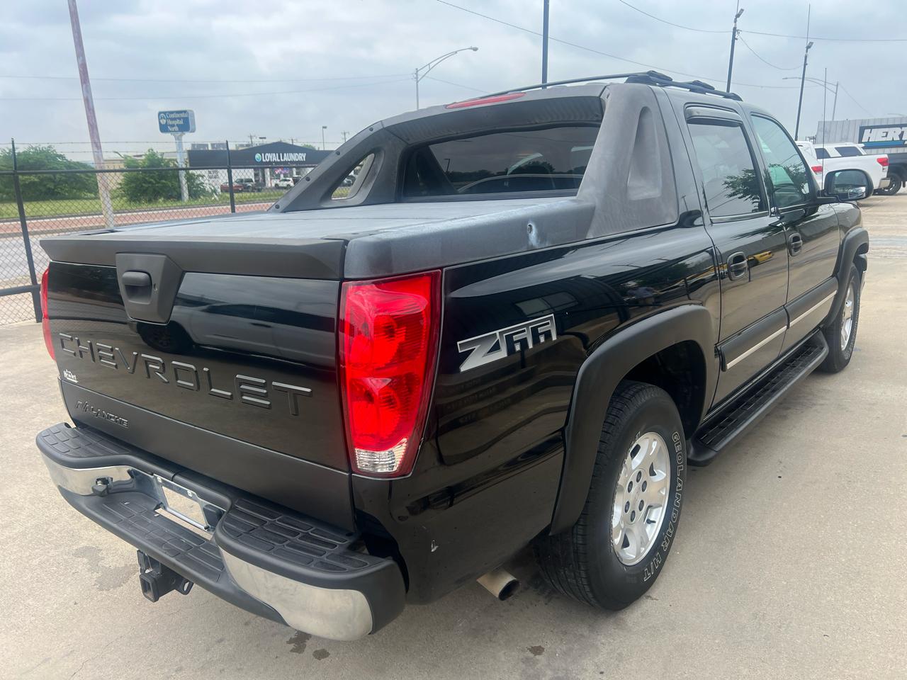 Chevrolet Avalanche 1500 2WD 2004