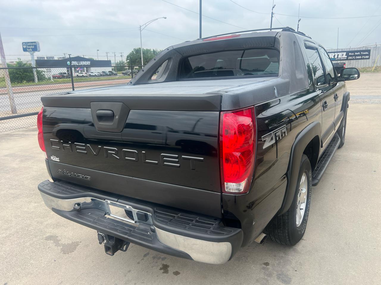 Chevrolet Avalanche 1500 2WD 2004