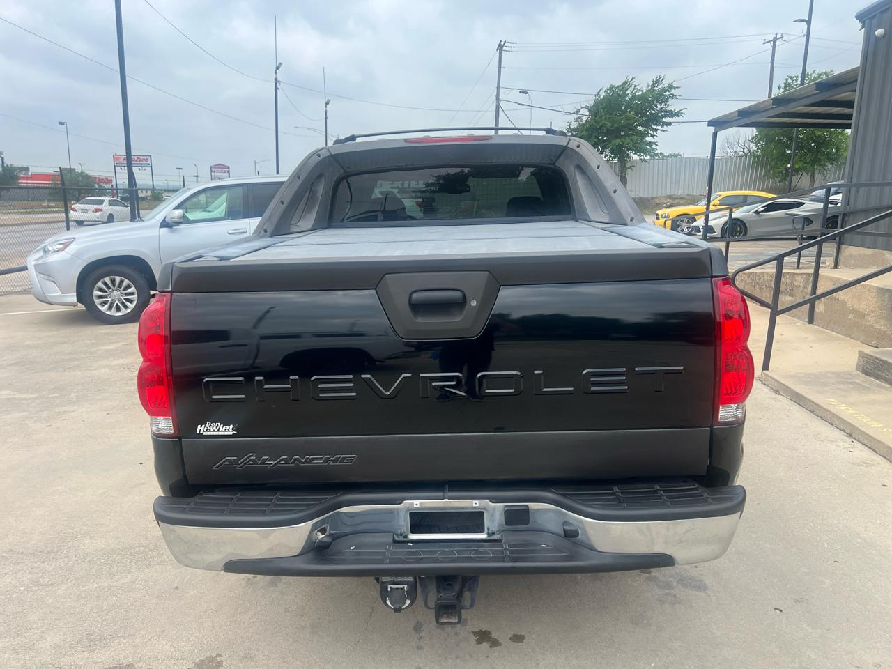 Chevrolet Avalanche 1500 2WD 2004