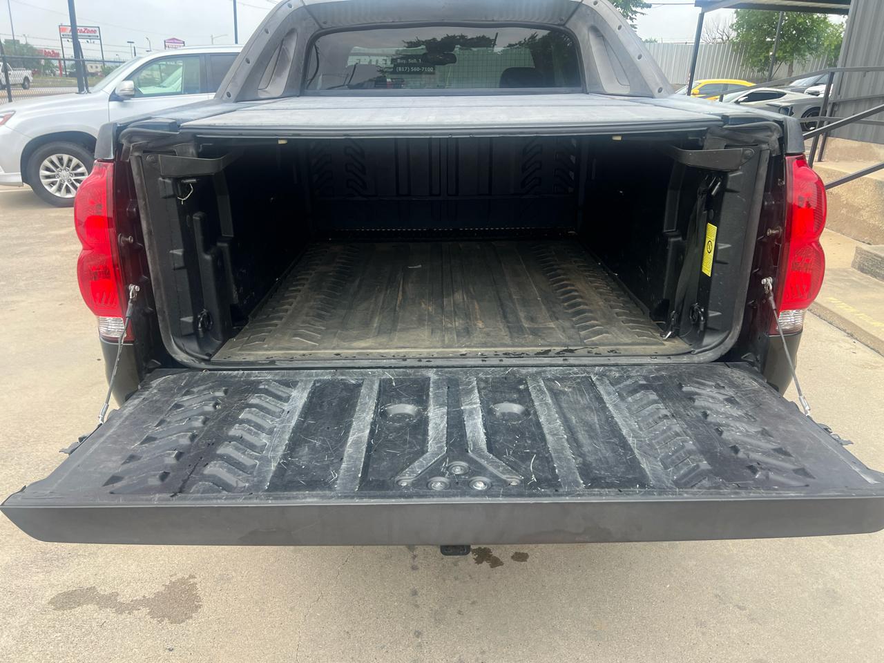 Chevrolet Avalanche 1500 2WD 2004