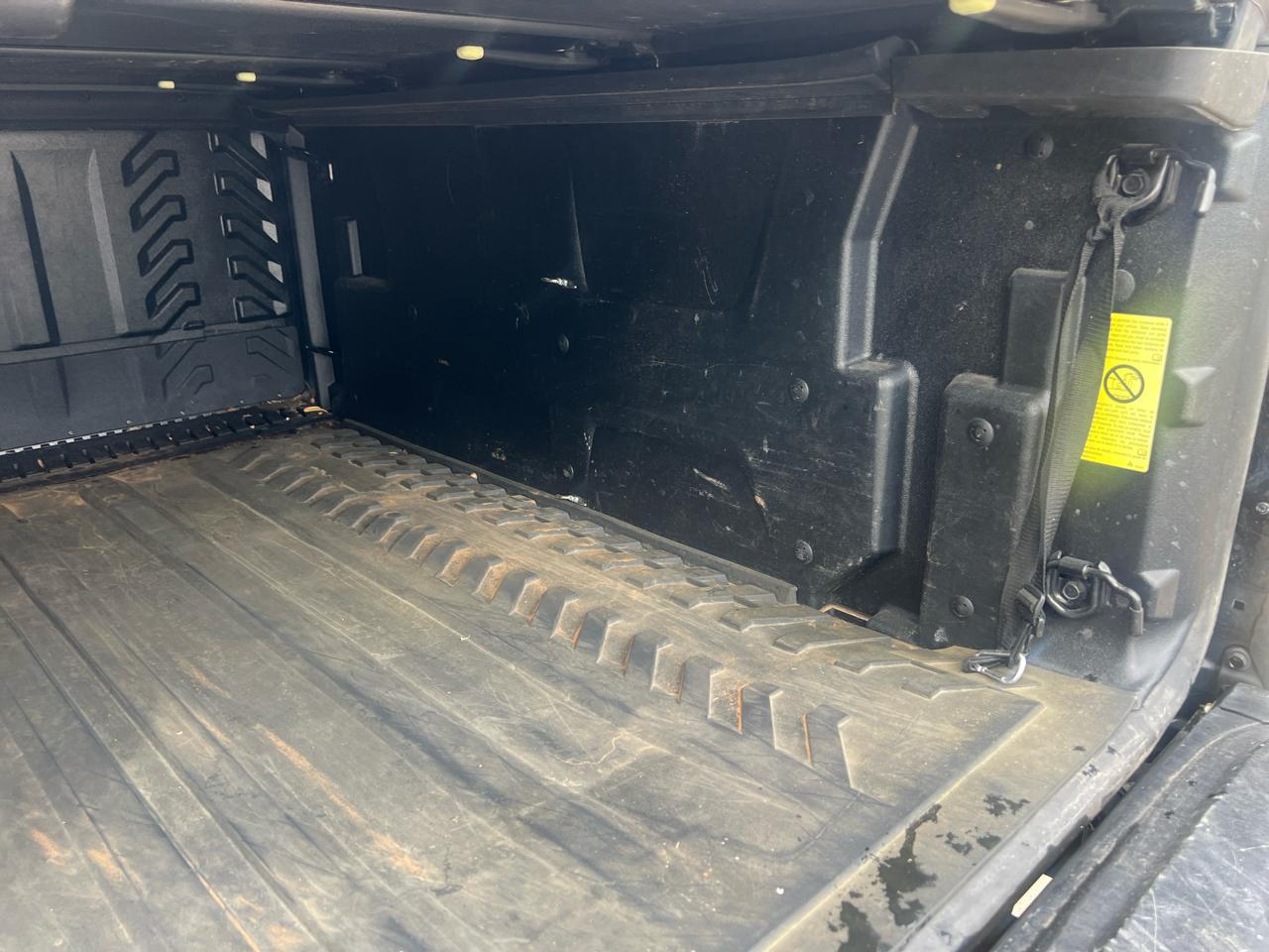 Chevrolet Avalanche 1500 2WD 2004