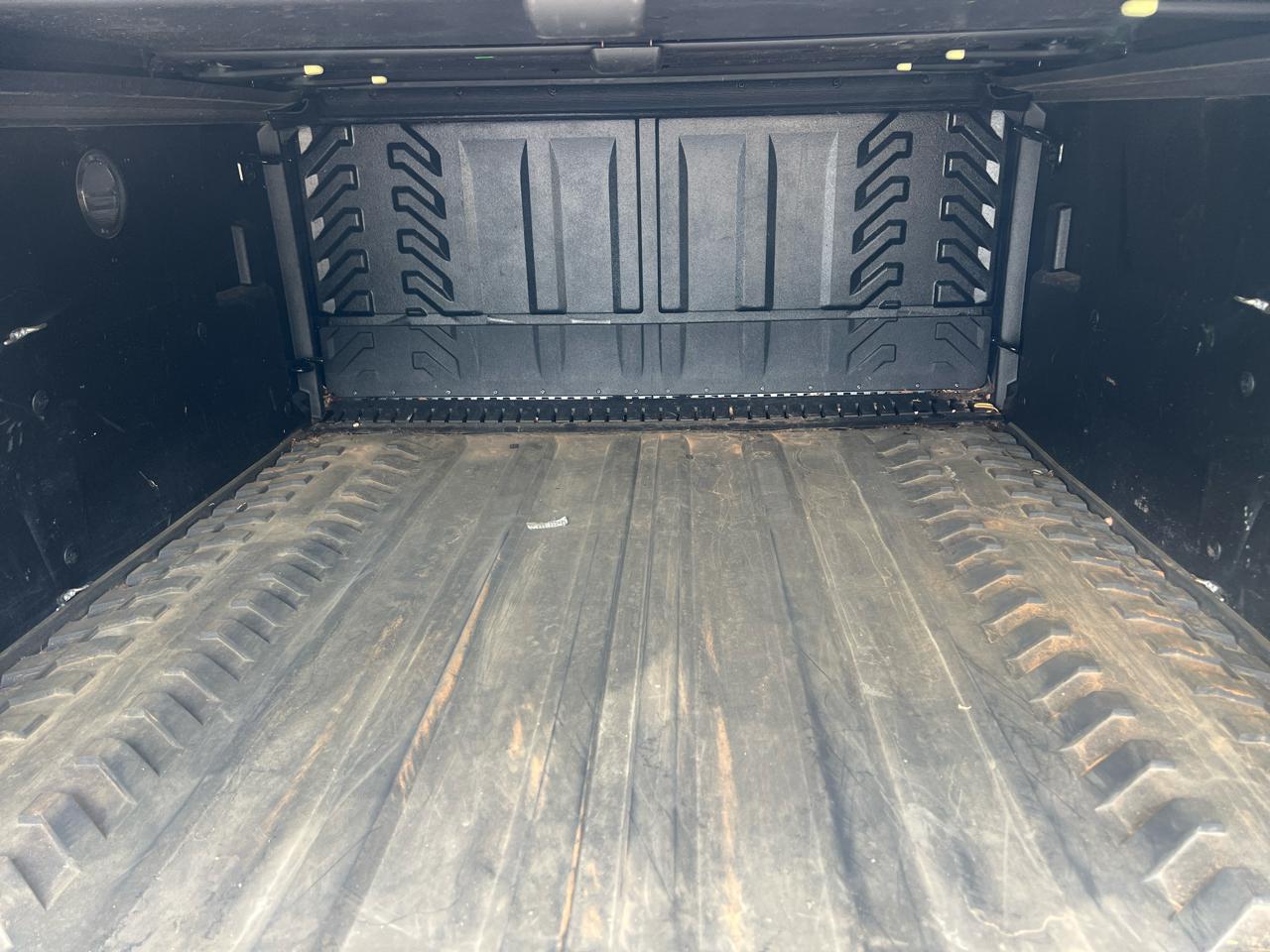 Chevrolet Avalanche 1500 2WD 2004