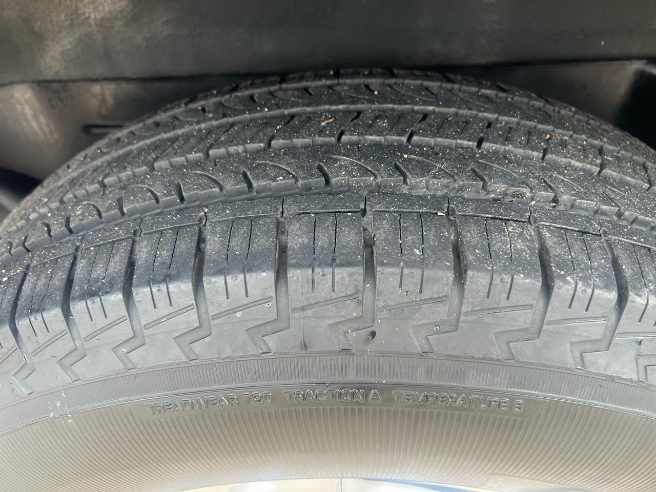 Chevrolet Avalanche 1500 2WD 2004