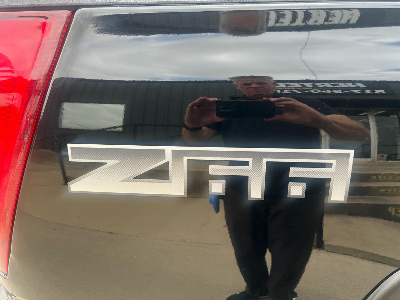 Chevrolet Avalanche 1500 2WD 2004