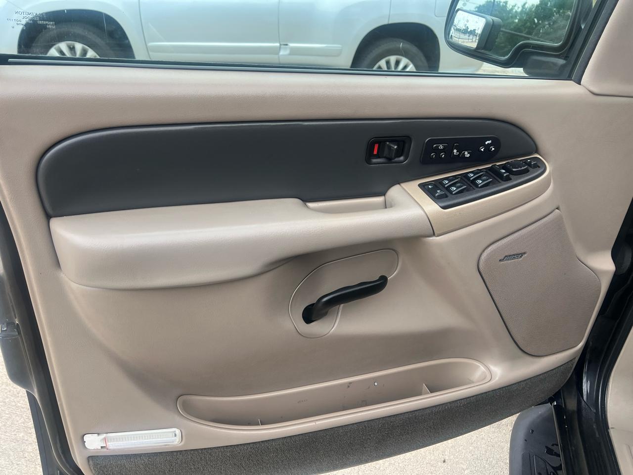 Chevrolet Avalanche 1500 2WD 2004