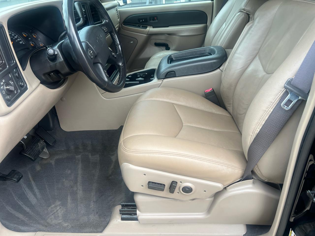 Chevrolet Avalanche 1500 2WD 2004