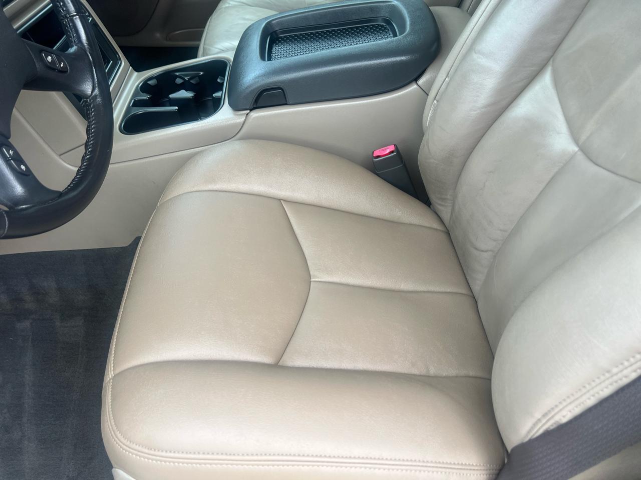 Chevrolet Avalanche 1500 2WD 2004